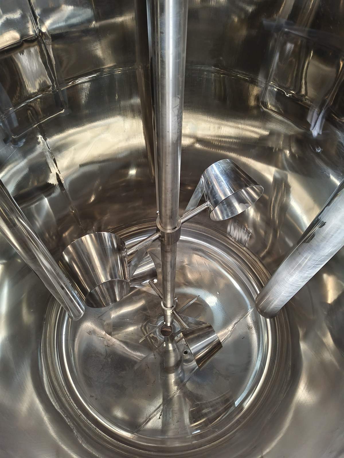New design cup type blade mixing kettle from POLYC MACHINE