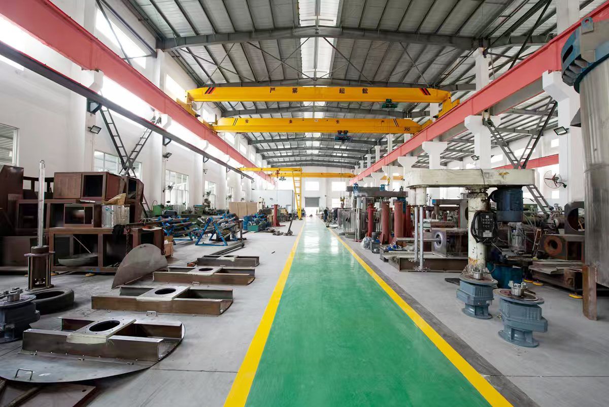 POLYC MACHINE industrial equipment assembly workshop