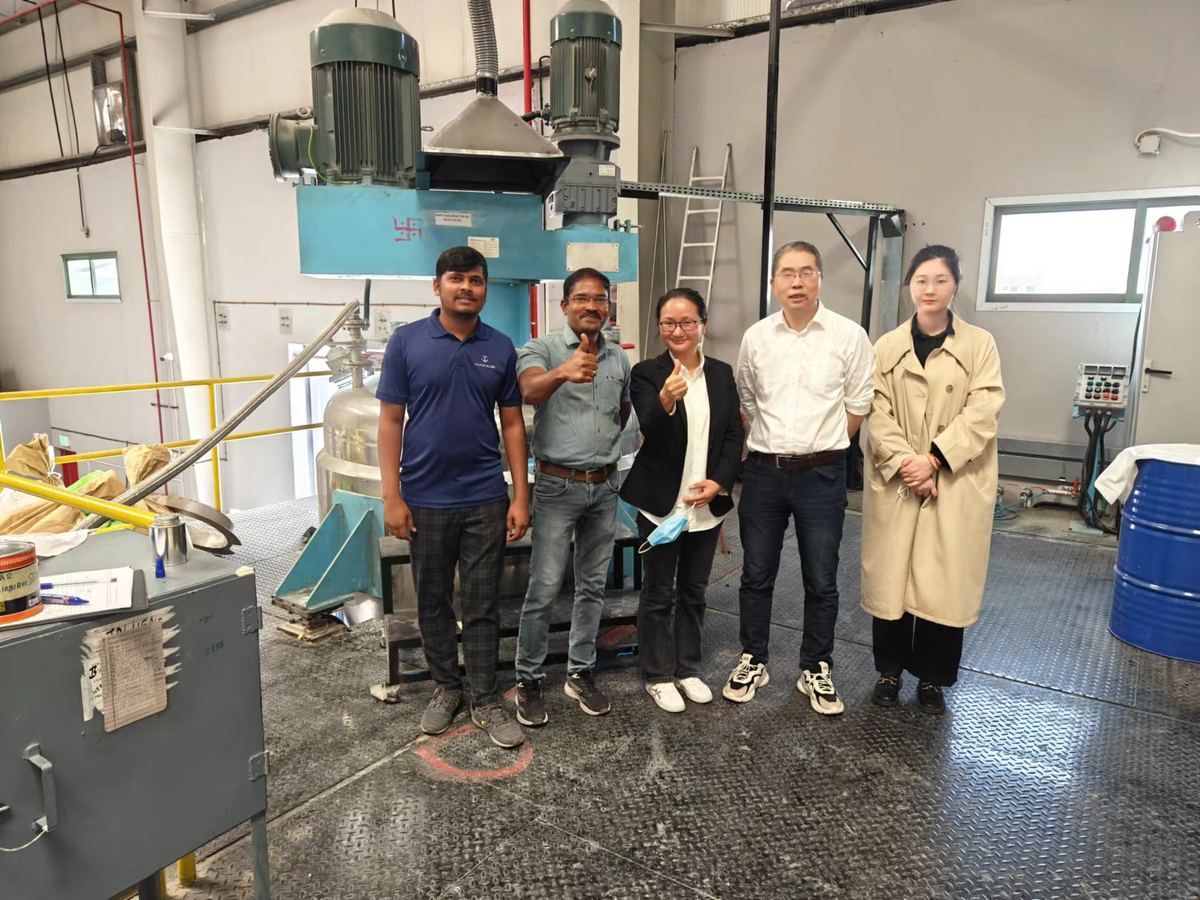 Customer and POLYC MACHINE team during equipment commissioning