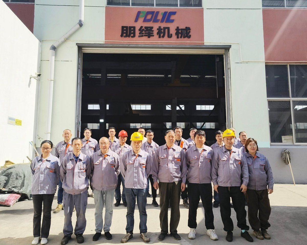 POLYC MACHINE production and assembly team at the Jiangsu manufacturing facility
