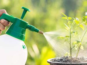 Liquid fertilizer production line for agricultural chemical manufacturing